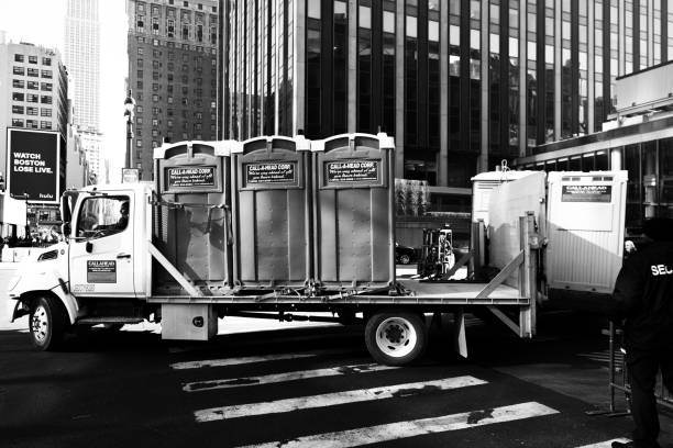 Best Affordable porta potty rental  in Oberlin, OH